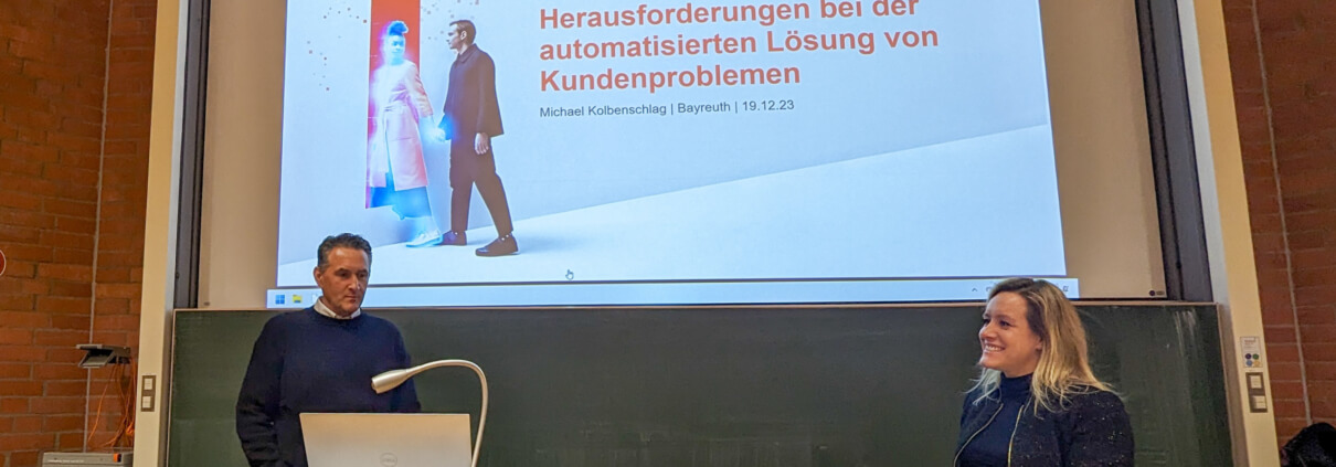 Michael Kolbenschlag an der Uni Bayreuth mit Nicola Billstein