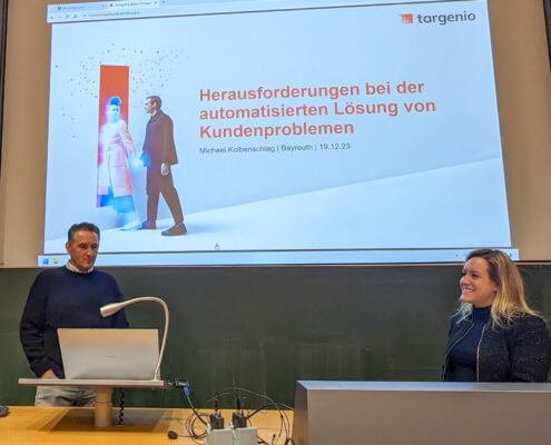 Michael Kolbenschlag an der Uni Bayreuth mit Nicola Billstein