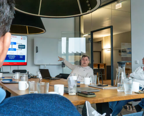 Matthias Gouthier erklärt das Konzept von kundenzentriertem Kundenservice