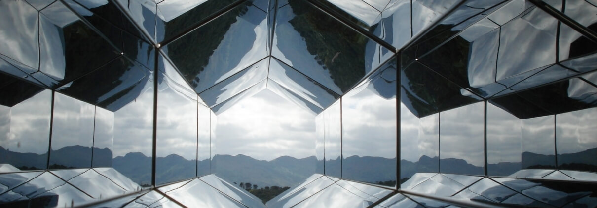 Blick aus einem futuristischen Fenster